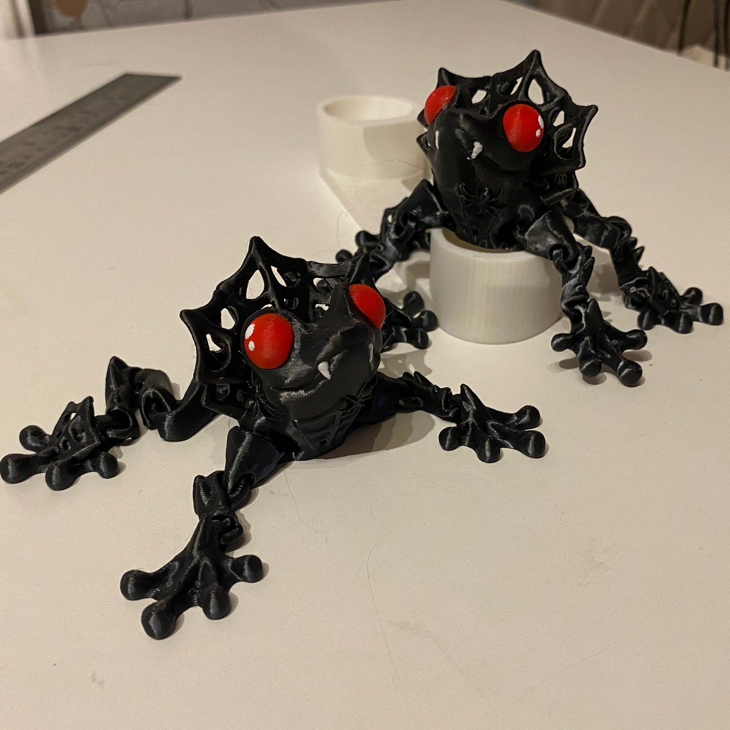 Flexi Vampire Frog