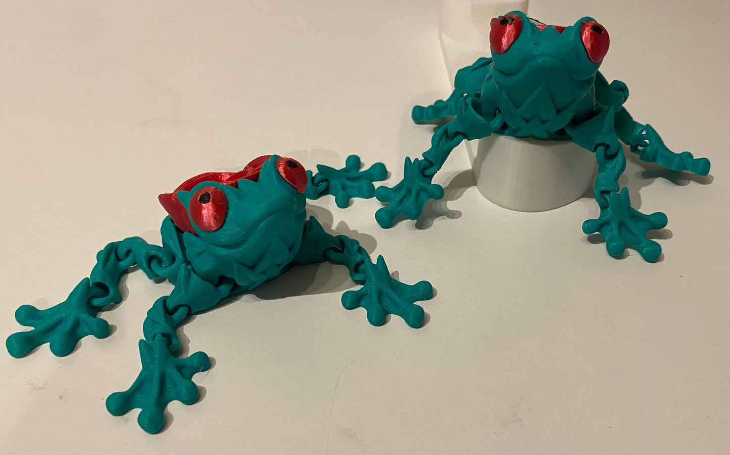 Flexi Rose Frog