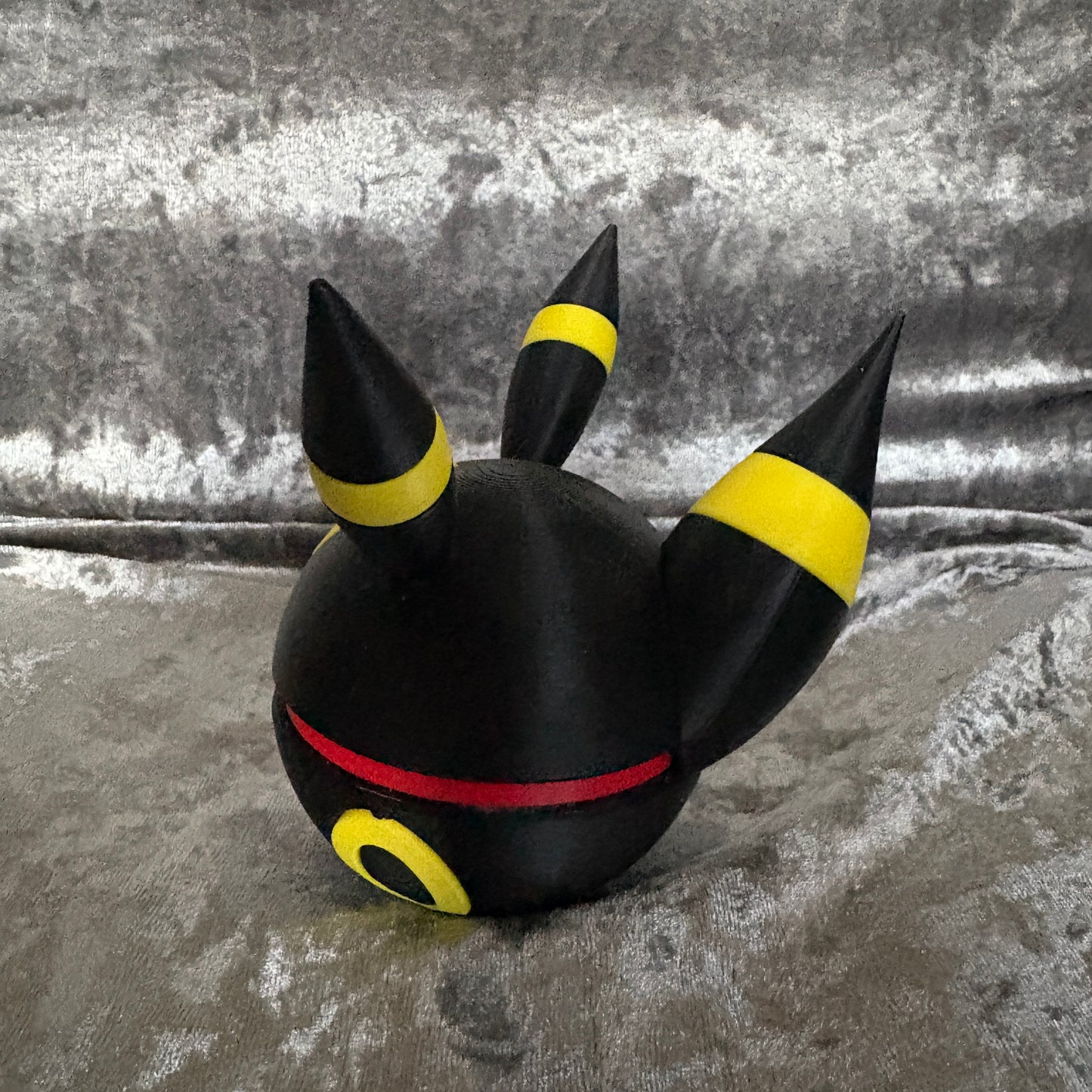 0197 Umbreon Ball