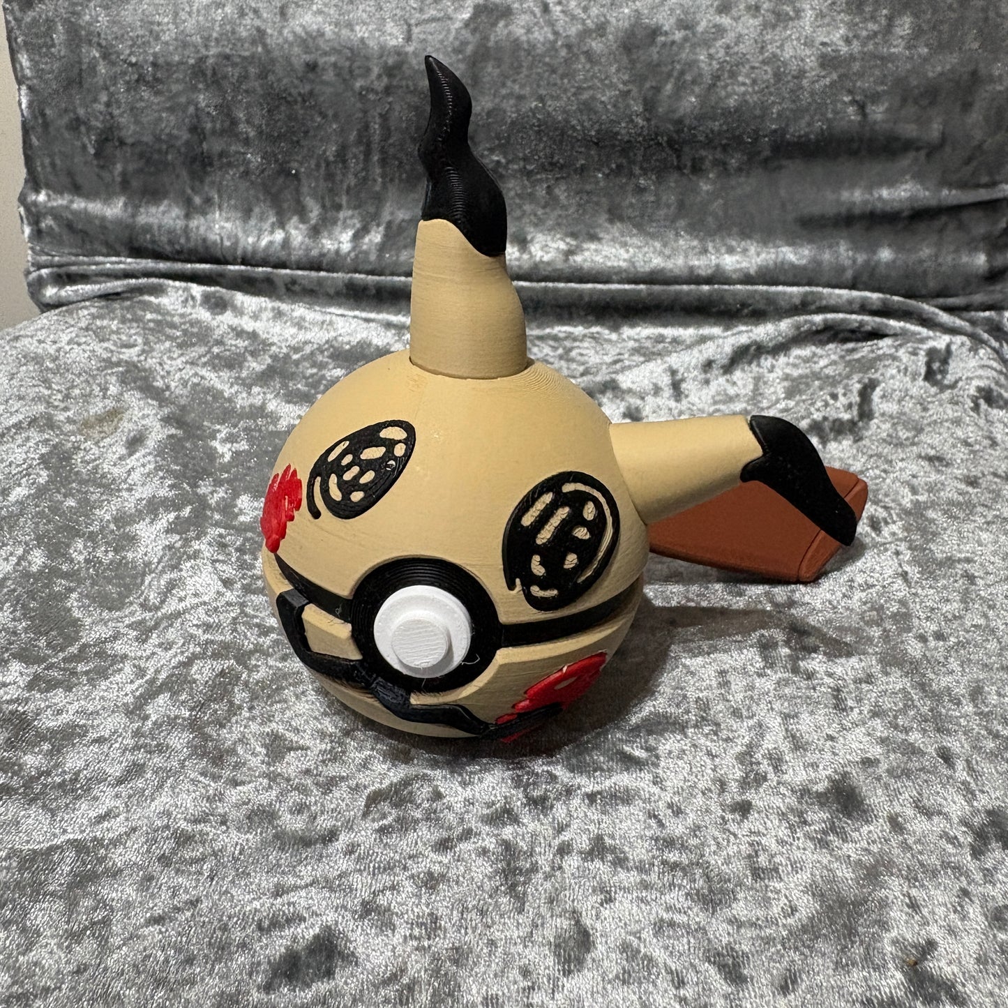 0778 Mimikyu Ball